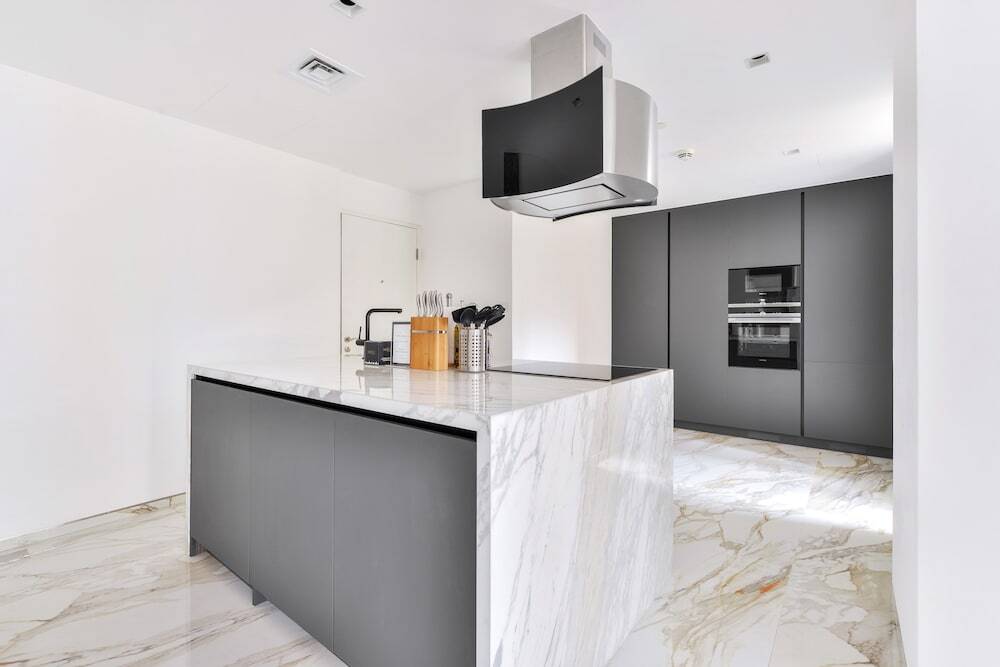 Дубай: Stunning 1BR in Bahar near JBR Beach