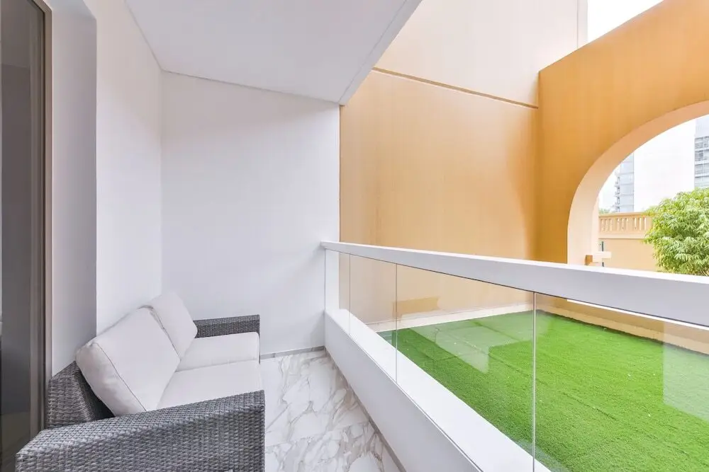 Дубай: Stunning 1BR in Bahar near JBR Beach
