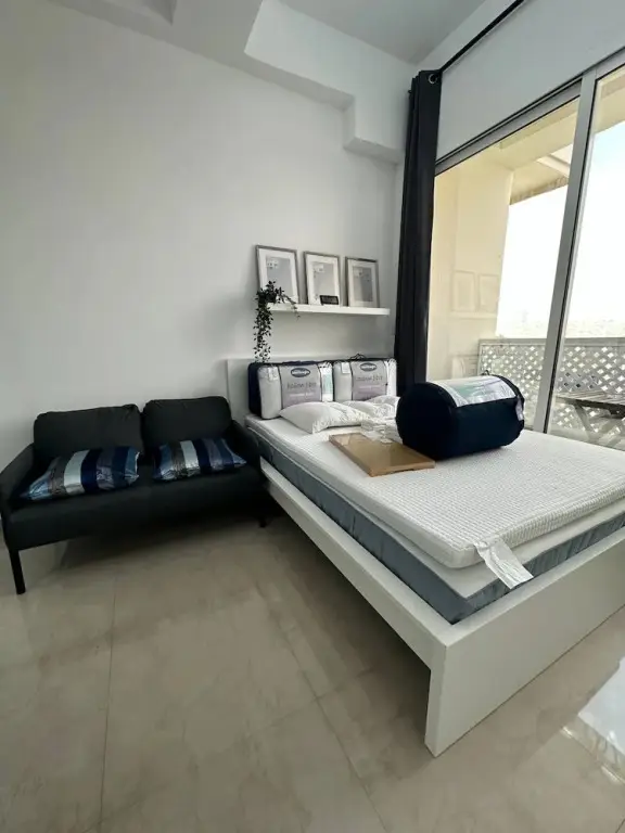 Дубай: Studio In Jvc