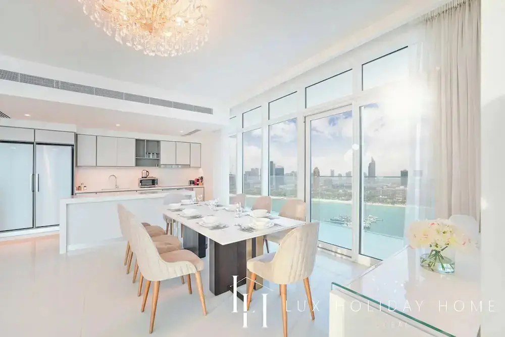 Дубай: LUX  Ultimate Palm Sea Skyline Penthouse