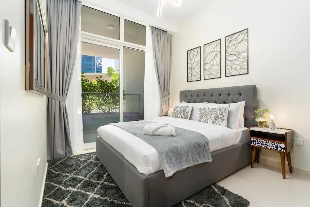 Дубай: Whitesage - Stylish Apt With Balconies In The Heart of Dubai