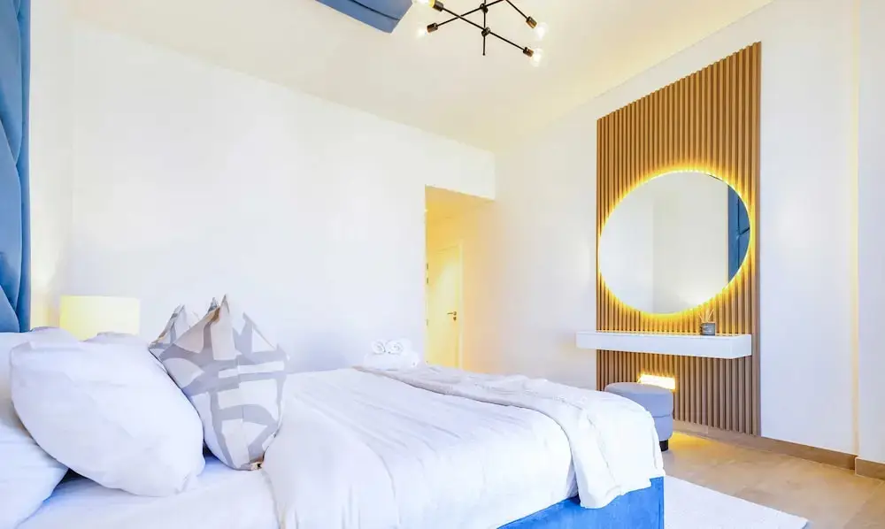 Дубай: LUX  The La Rive Sea View Suite