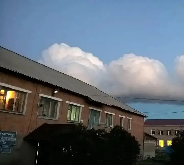 Новосёлово: Дружба