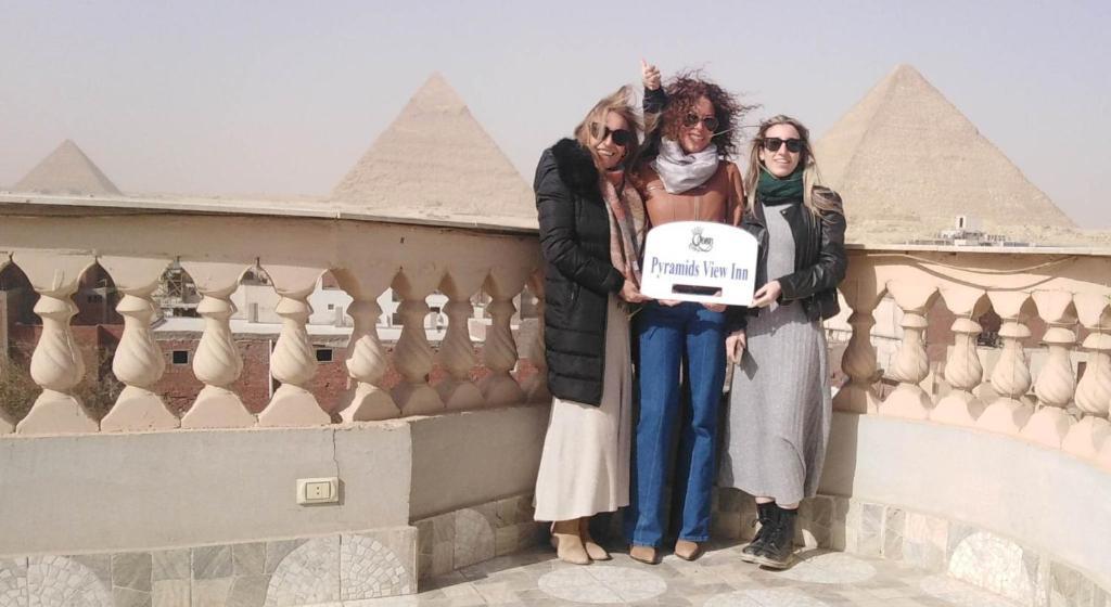 Гиза: Queen Pyramids View Inn