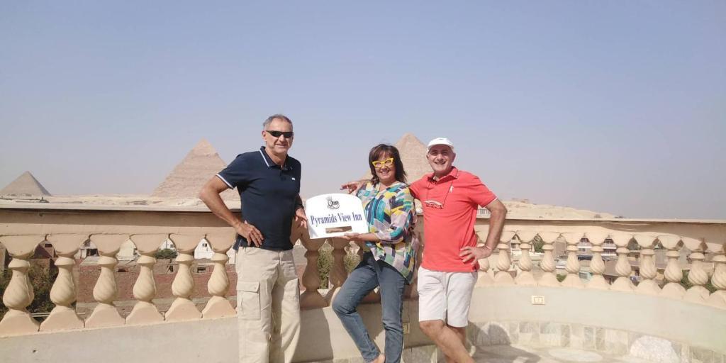 Гиза: Queen Pyramids View Inn