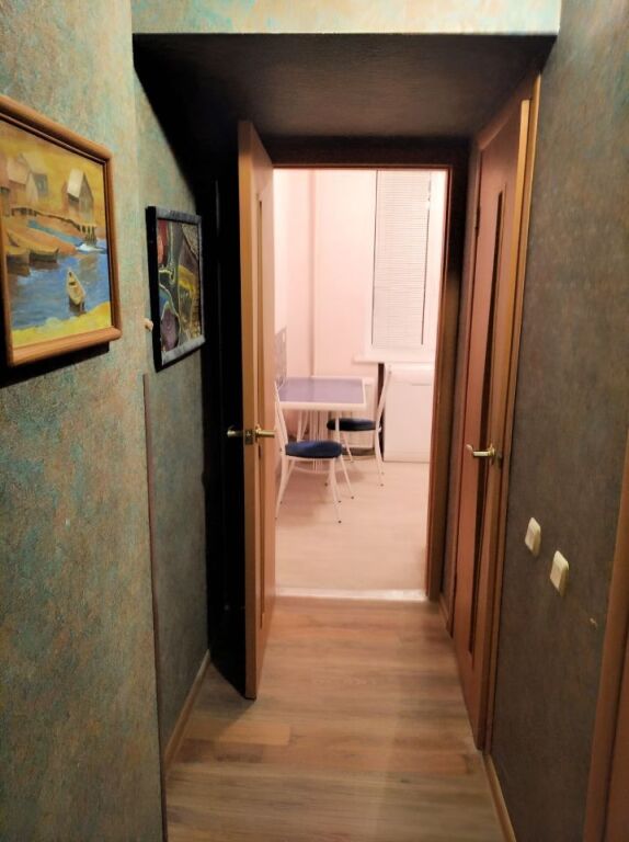 Волгоград: Квартира Просторная Cталинка Рядом 7 больницей
