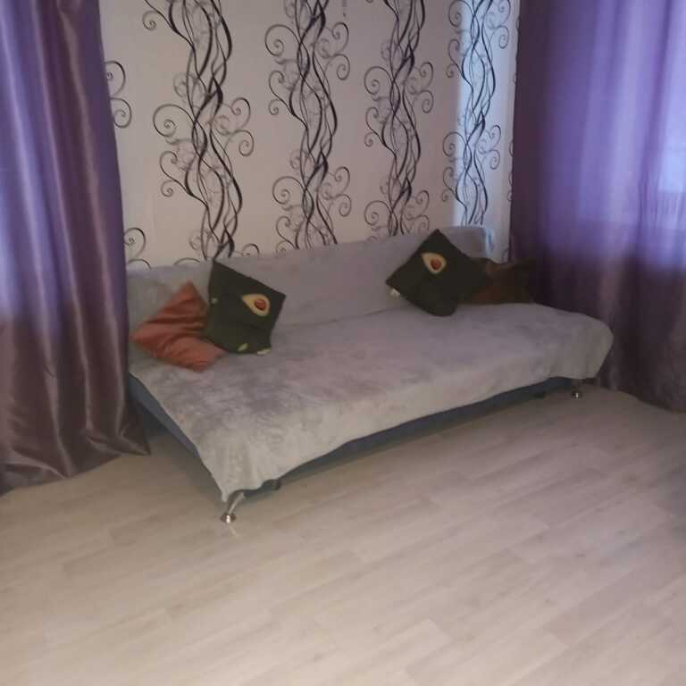 Пермь: Апартаменты на Дружбы 4