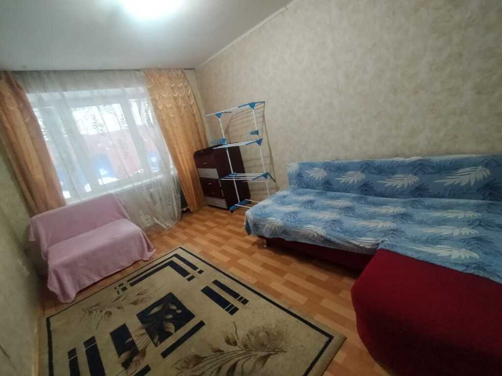 Пермь: Апартаменты на Монастырской 87