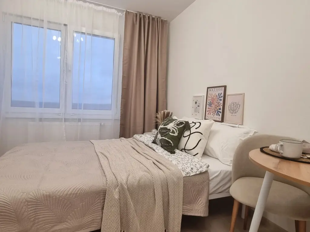 Екатеринбург: Studiya Dlya Dvoikh Zhbi Flat