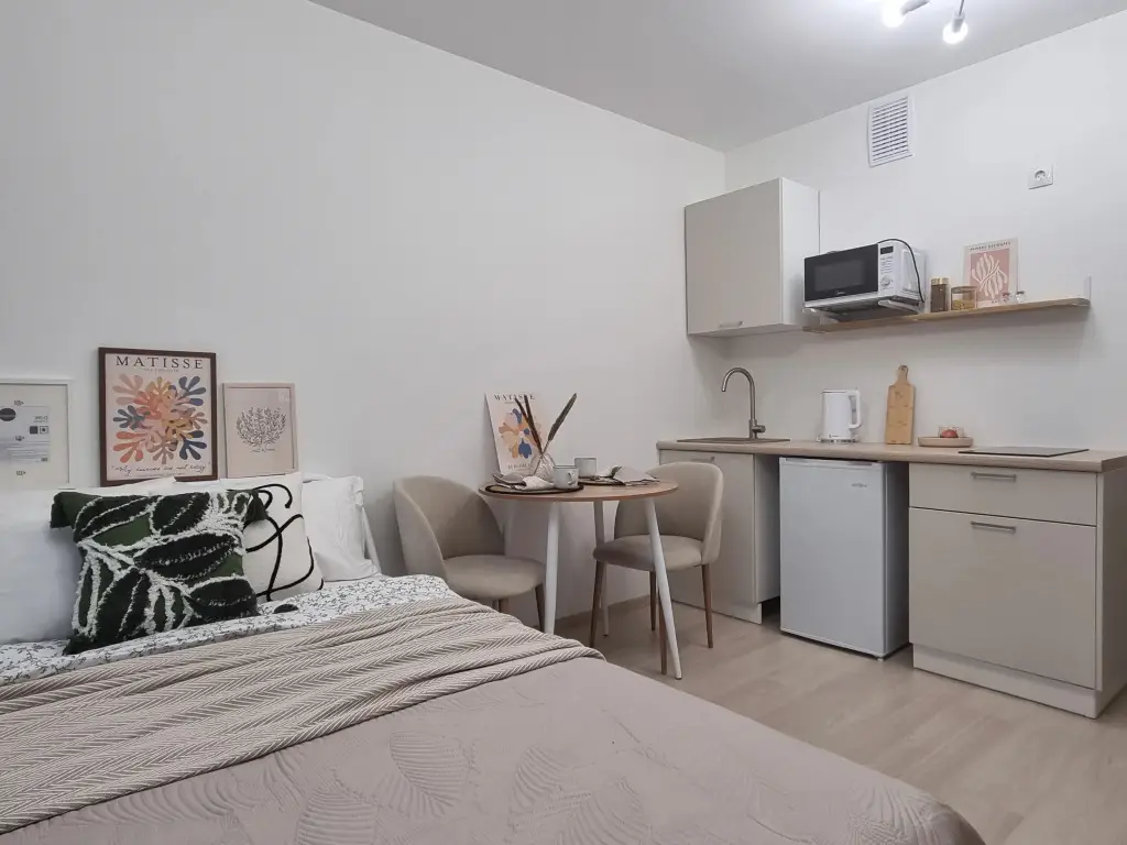 Екатеринбург: Studiya Dlya Dvoikh Zhbi Flat