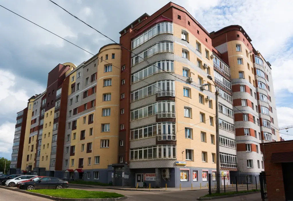 Киров: Апартаменты на Орловской 4