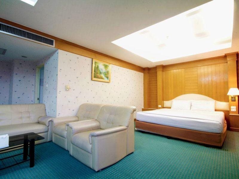 Накхон-Патхом: River Hotel Nakhon Pathom