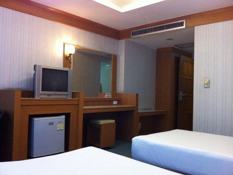 Накхон-Патхом: River Hotel Nakhon Pathom