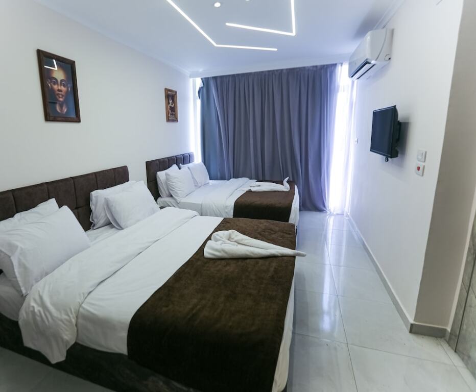 Гиза: Shadow Pyramids View INN