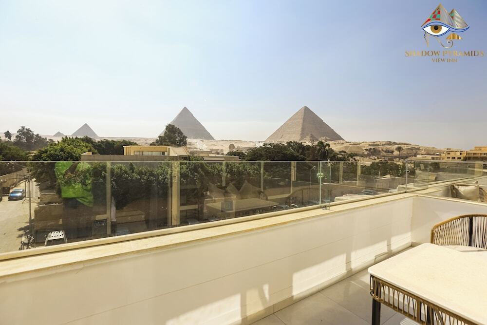 Shadow Pyramids View INN — фото 1