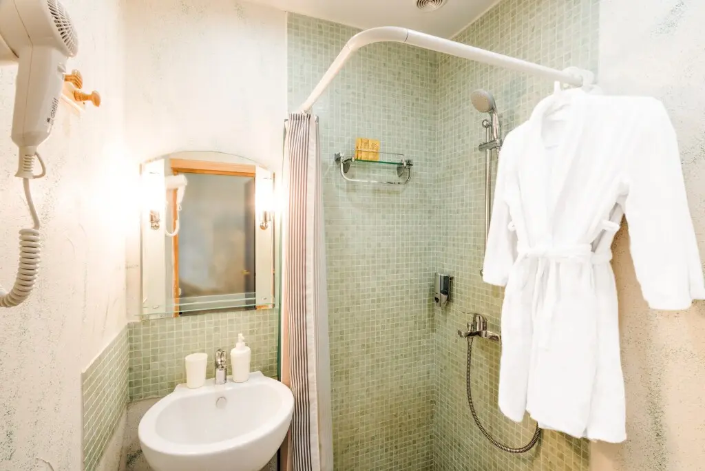 Санкт-Петербург: GhOtel На Невском