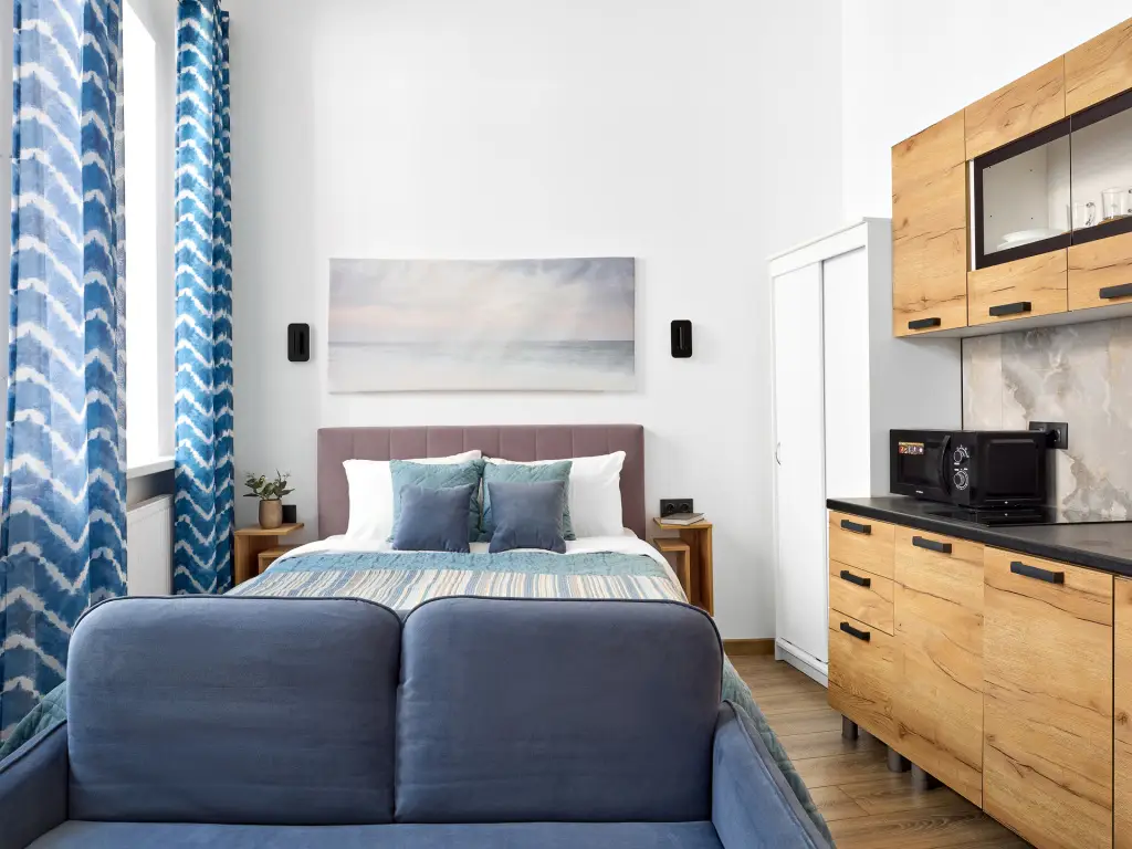 Санкт-Петербург: Апартаменты RoomyRoom на Тележной