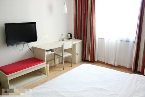 Цзясинь: Thank Inn Chain Hotel Jiaxing Yuehe Ancient Street
