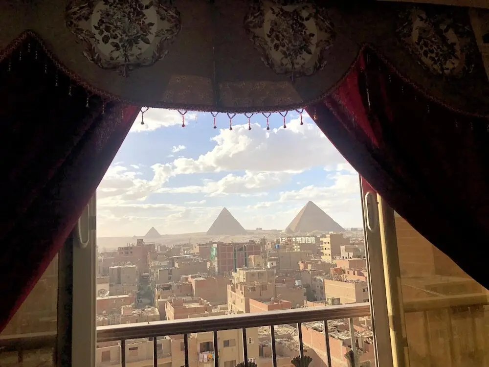 Гиза: Magic Pyramids View Accommodation