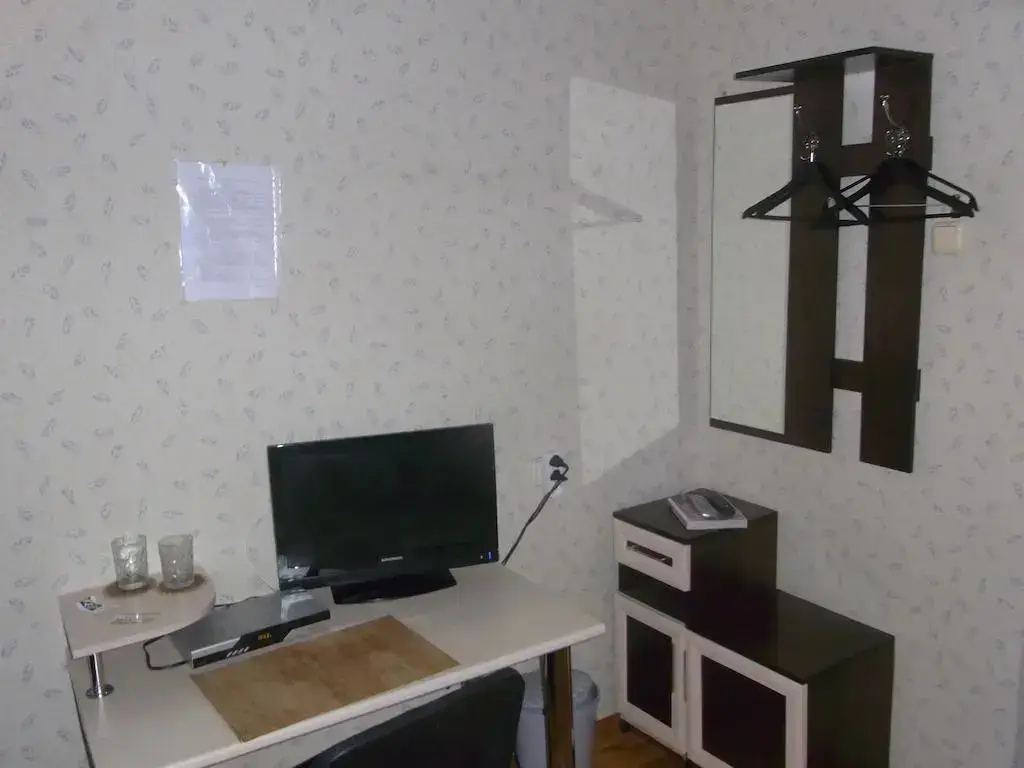 Почеп: White House Guest House