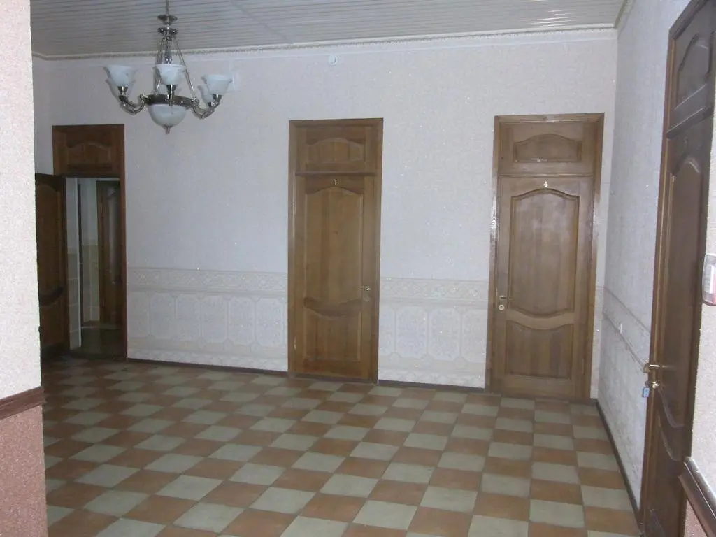 Почеп: White House Guest House
