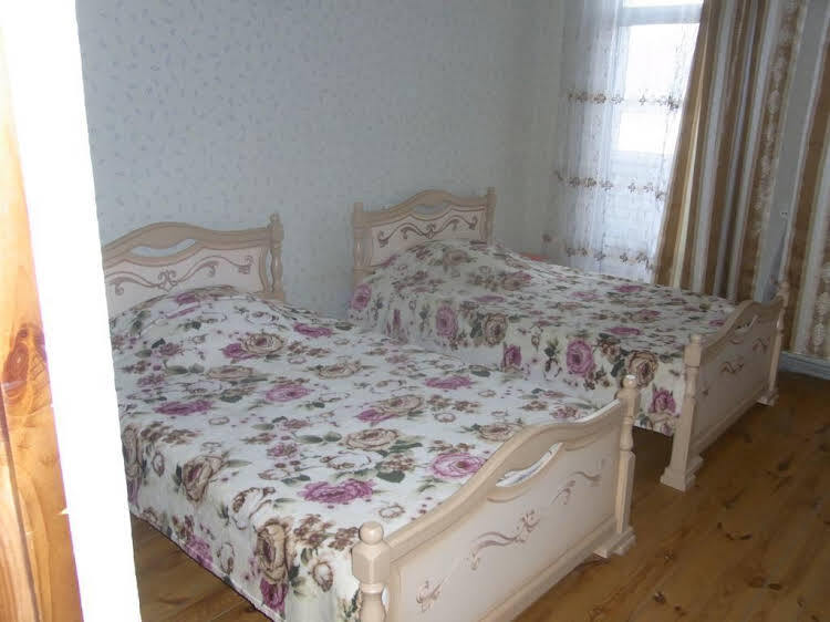 Почеп: White House Guest House