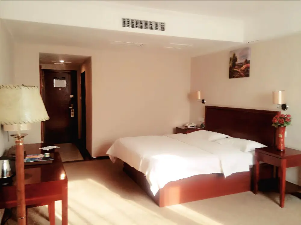 Далянь: Greentree Inn Dalian Airport Express Hotel