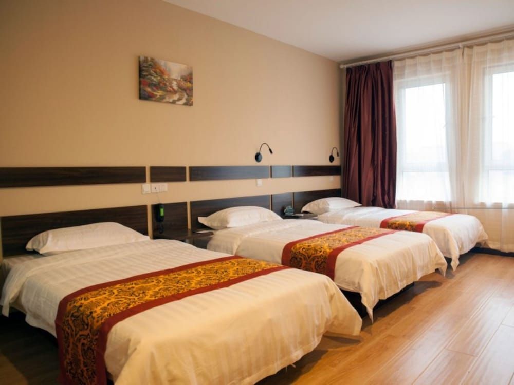 Далянь: GreenTree Inn DaLian Ganjingzi District Airport New District Lazishan Express Hotel