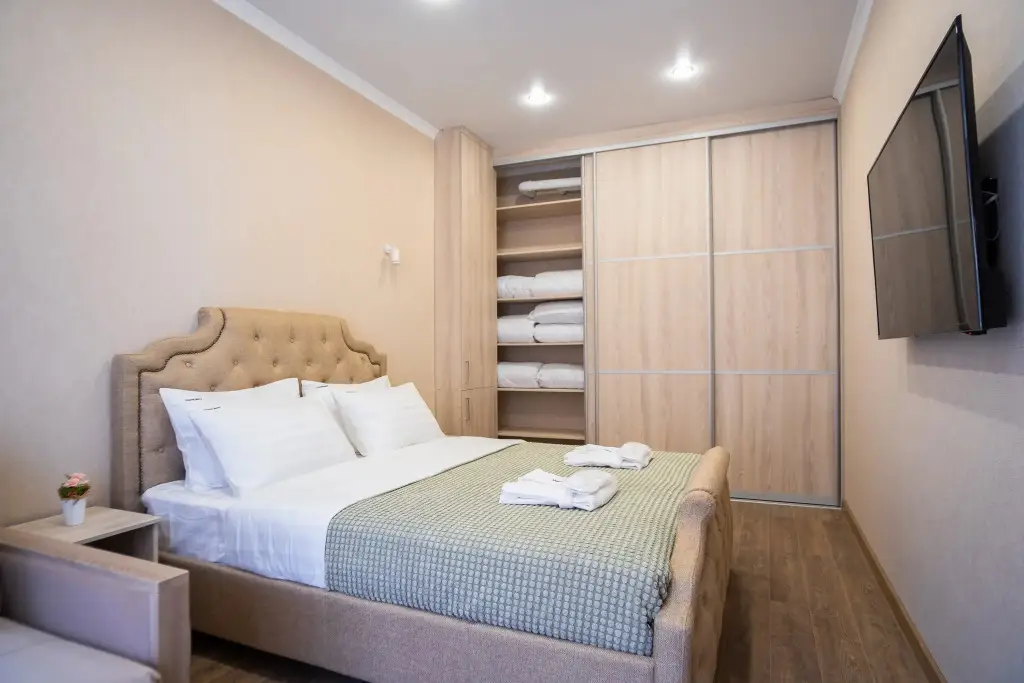 Сочи: Апартаменты Red Apartments Светлана Парк Оливия