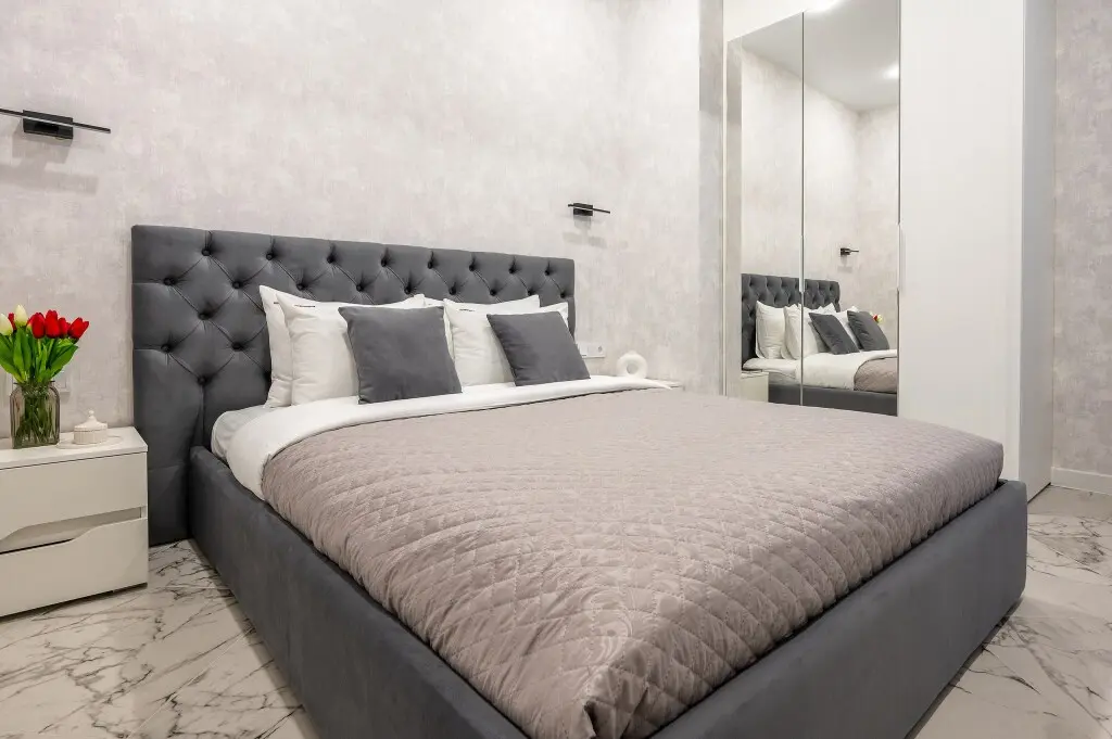 Сочи: Апартаменты RED APARTMENTS Светлана Парк Сторми