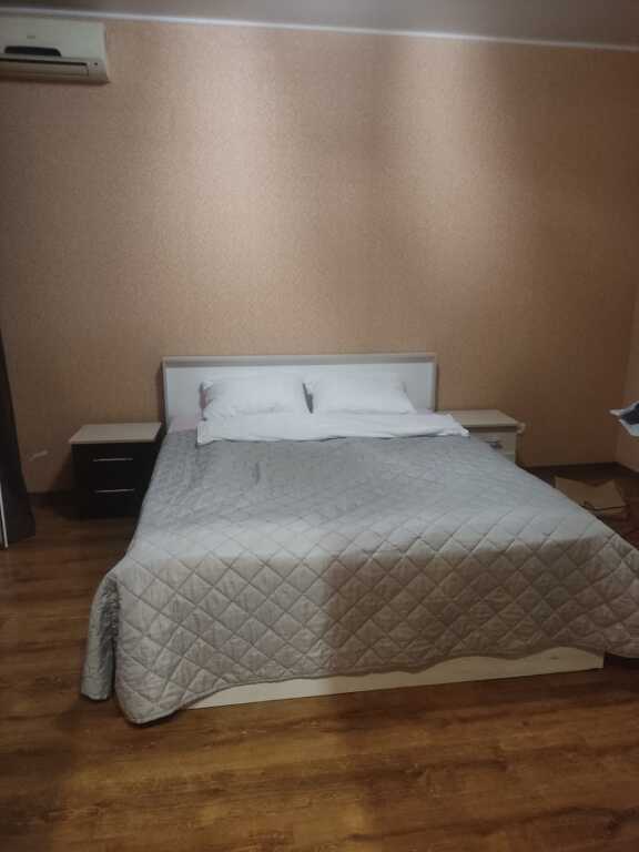 Оренбург: Квартира напротив аквапарка и ОДКБ