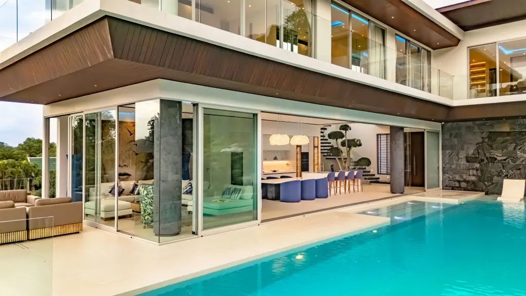 Муанг: Вилла Luxury Infinity Pool Villa in Nai Harn