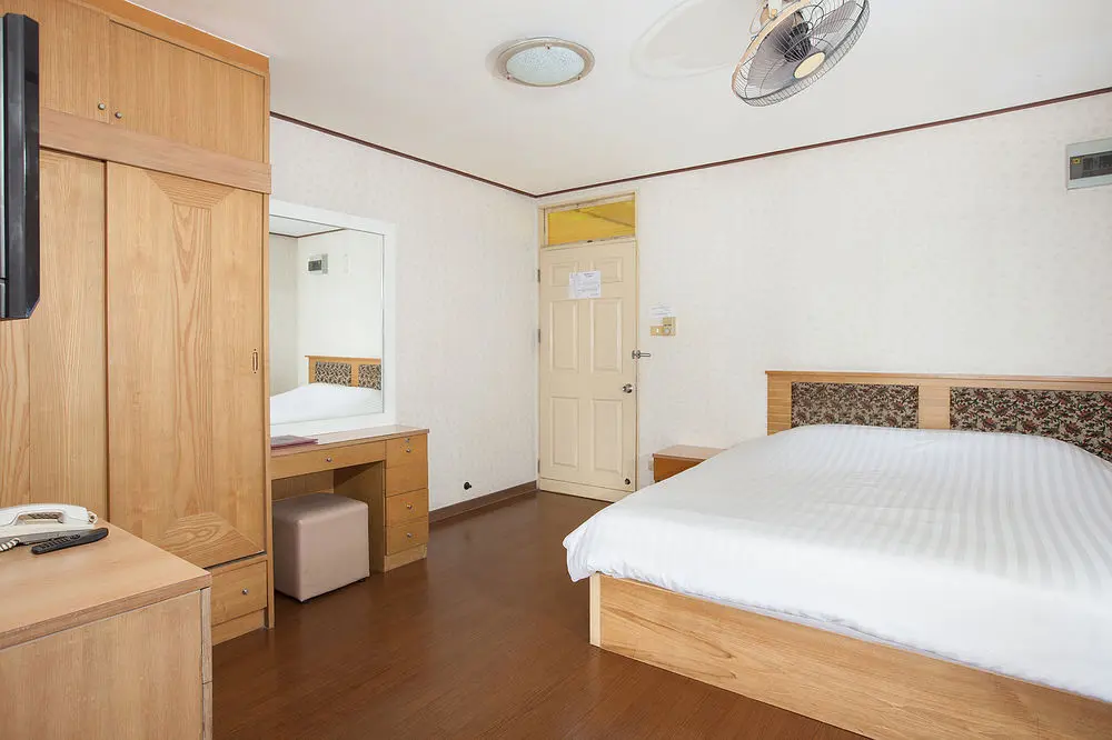 Бангкок: Aiya Residence & Sport Club BTS Budget Hotel
