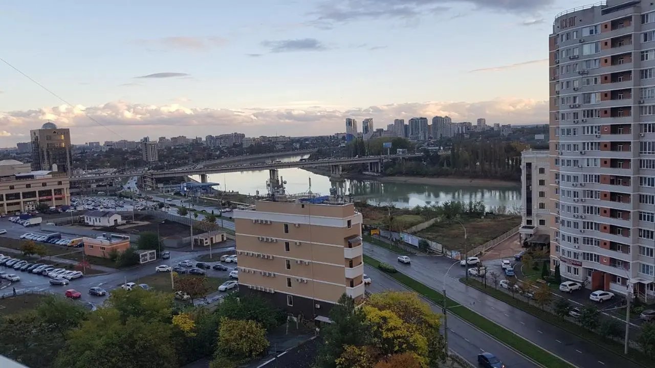 Краснодар: Apartment on Kalinina 350/8
