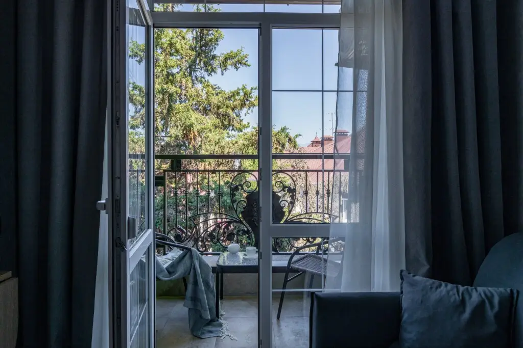 Сочи: Апартаменты Red Apartments Арт Лайт Аарон