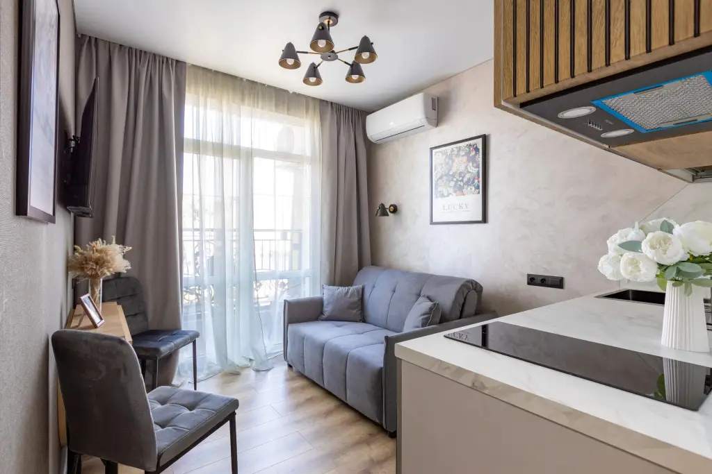 Сочи: Апартаменты Red Apartments Арт Лайт Аарон