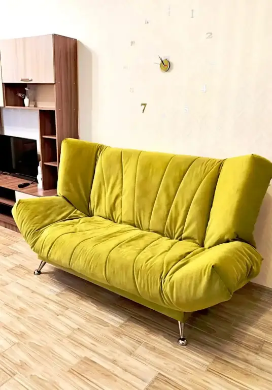 Тюмень: Квартира на Таврической улице 9/4