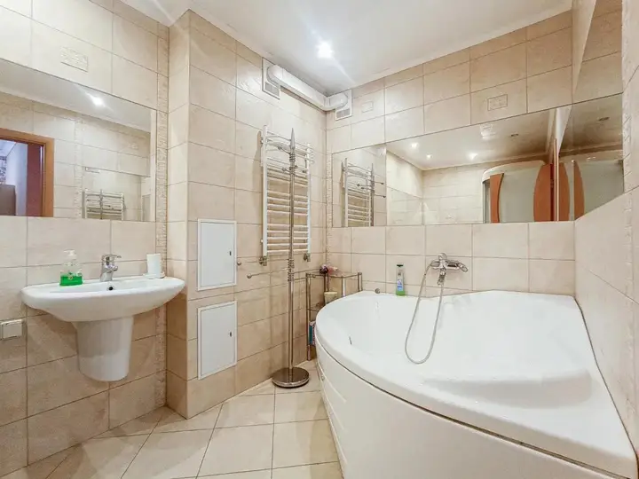 Екатеринбург: Квартира на Улице Радищева 33