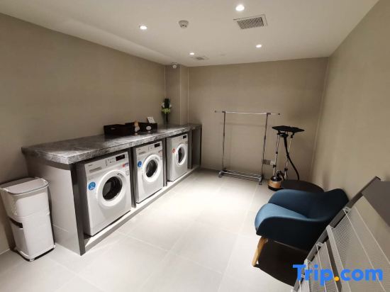Сиань: Homeinn Selected(Xi'an hi tech Wanda Plaza science  store)