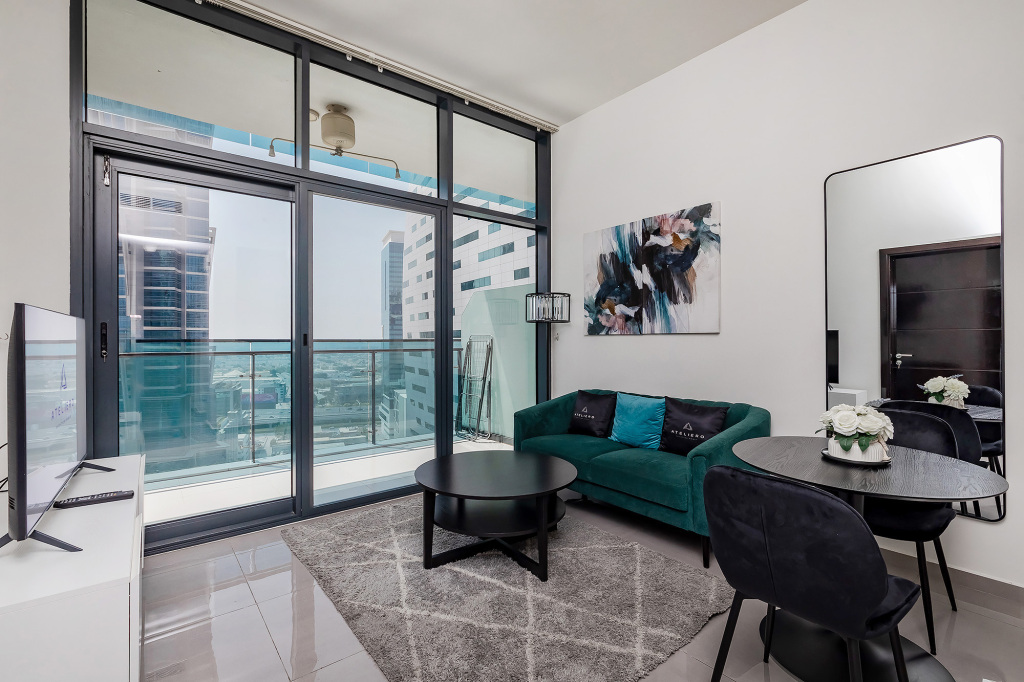 Апартаменты Stylish 1BR at Damac Merano Tower with Great View — фото 1