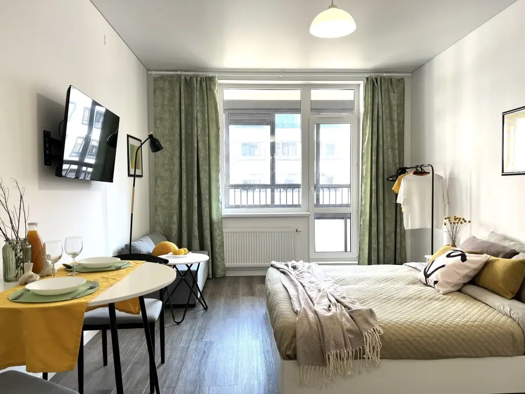 Апартаменты Нежный Рассвет с Балконом — фото 1