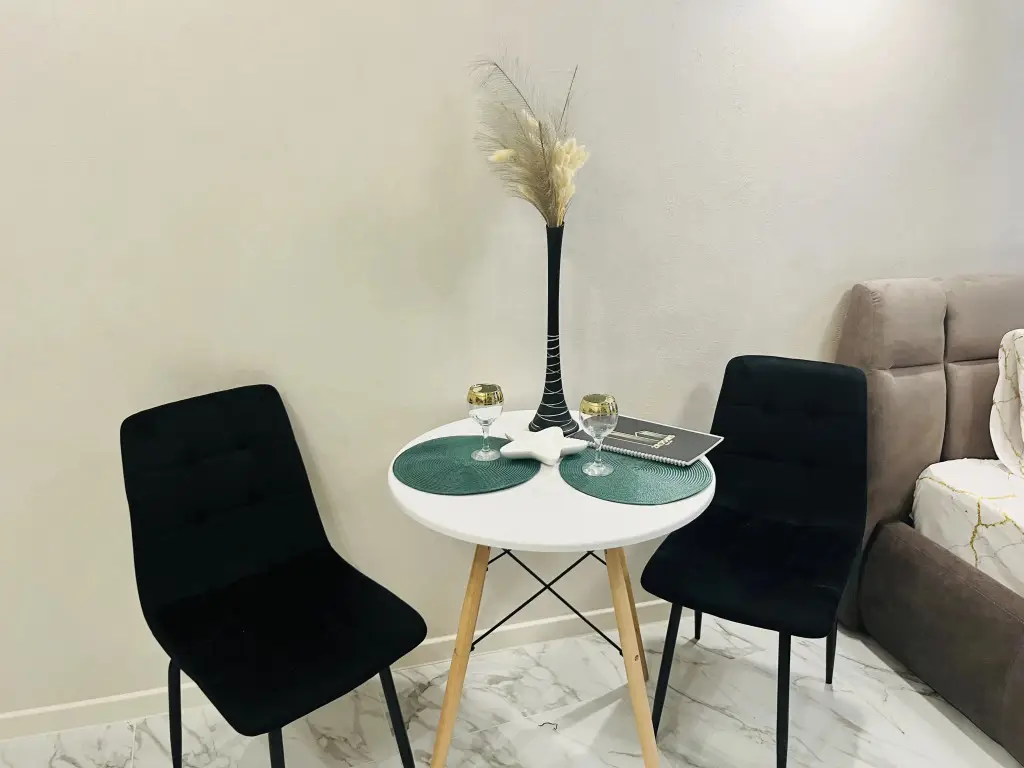 Орел: Апартаменты 2 Rooms Орел