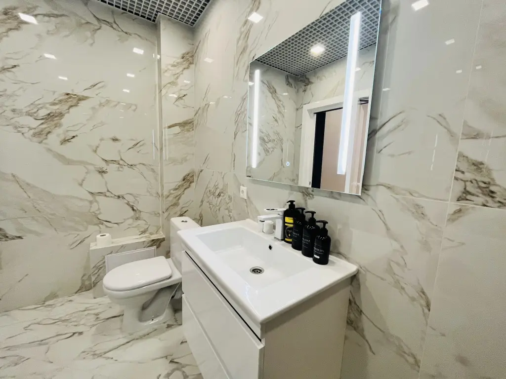 Орел: Апартаменты 2 Rooms Орел