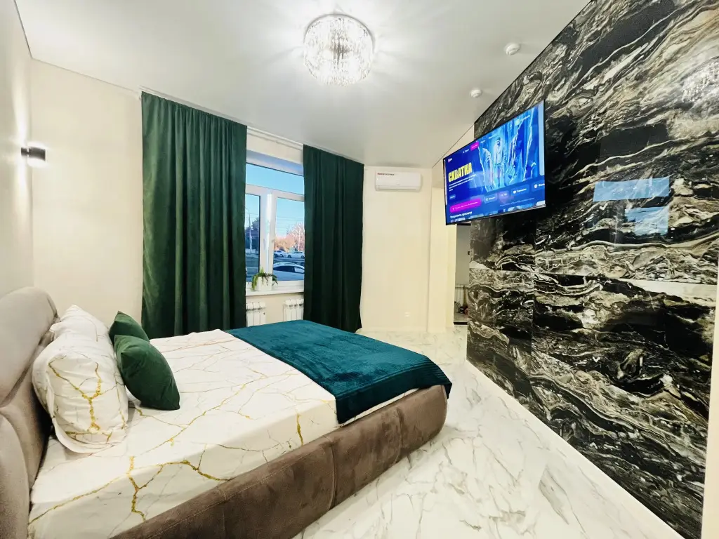 Орел: Апартаменты 2 Rooms Орел