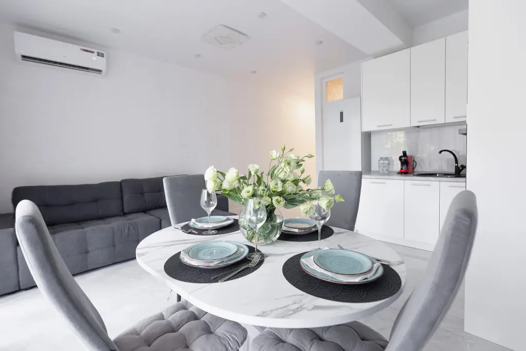 Сочи: Апартаменты Red Apartments Светлана Парк Эльза