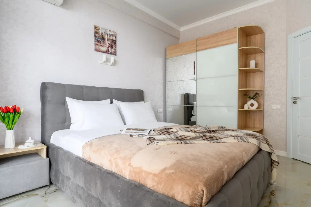 Сочи: Апартаменты Red Apartments Светлана Парк Мари