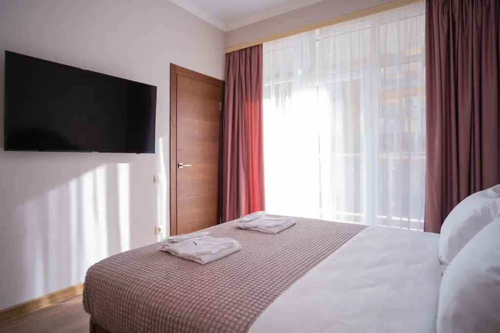 Сочи: Апартаменты Red Apartments Светлана Парк Агния