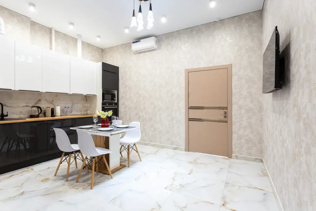 Сочи: Апартаменты Red Apartments Светлана Парк Камила