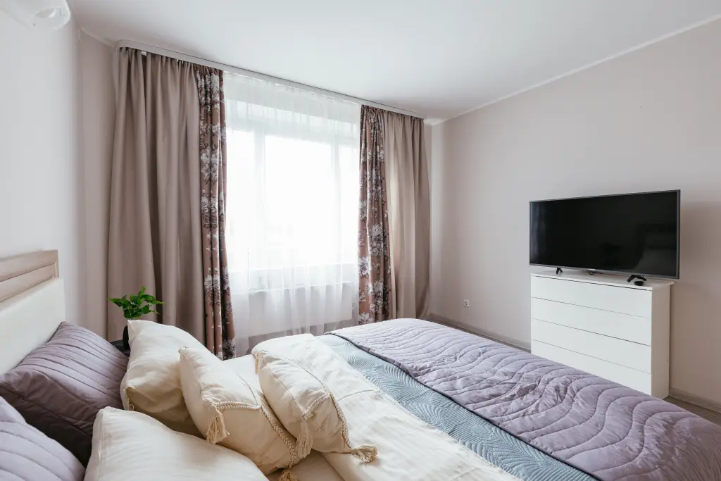 Тюмень: Апартаменты ROOM TOUR Семейные 2К в ЖК Ново-Патрушево