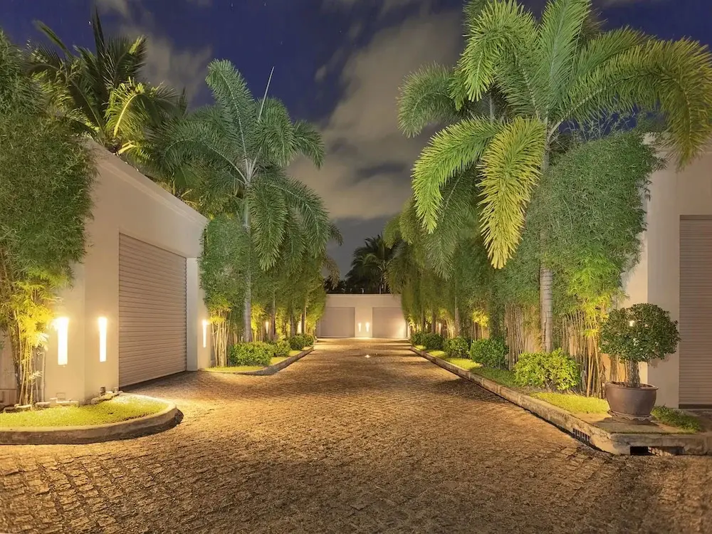 Тхаланг: Bangtao Private Villas